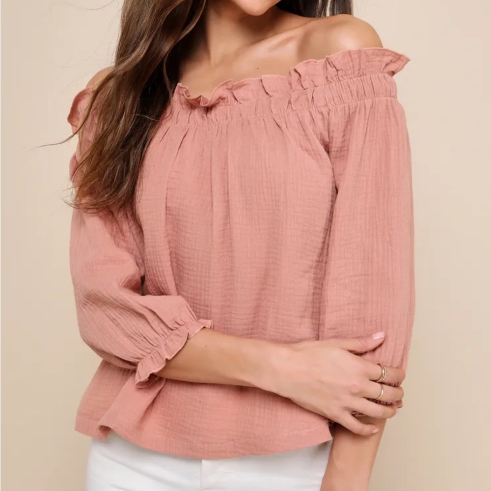 NWOT Lulus Rusty Rose off the shoulder top